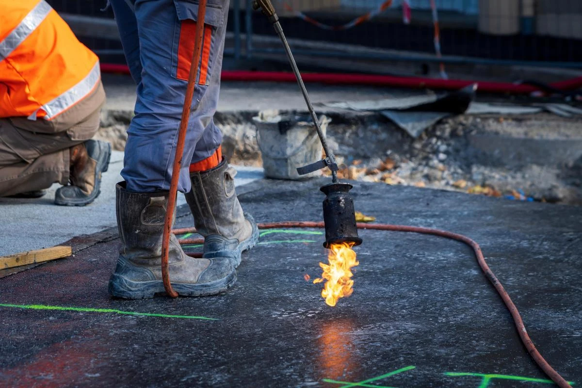 CGM ETANCHÉITÉ - Travaux d’étanchéité toiture terrasse en membrane bitumeuse – CGM ÉTANCHÉITÉ : une solution durable pour toiture plate ?